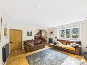 Sitting Room- click for photo gallery